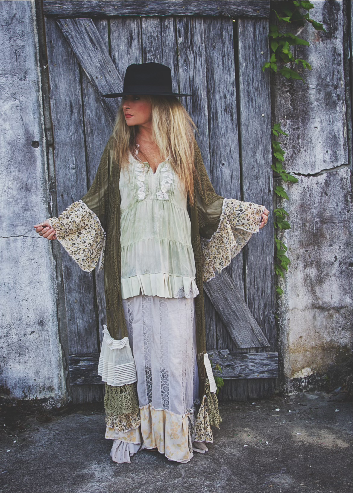 Boho gypsy sage green kimono, lace duster M L